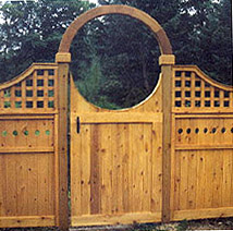 privacy scalloped gate with a halo  by elyria fence